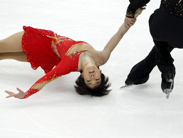 China's Pang, Tong lead pairs at ISU Worlds