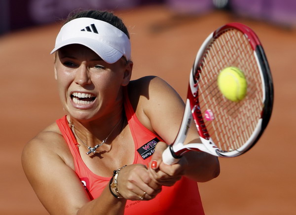 Wozniacki beats Peng Shuai for Brussels Open title