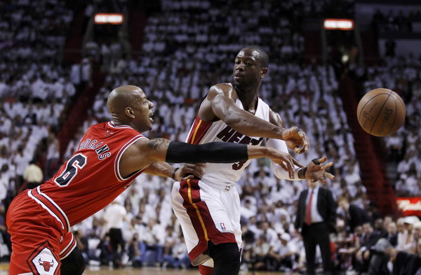 Heat surpass Bulls 101-93 in Game 4 overtime