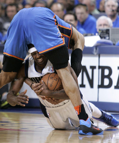 Mavericks beat Thunder to win Western Conference title