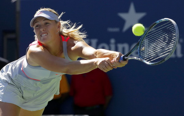 Sharapova survives scare at US Open