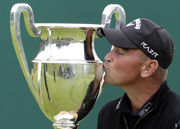 Spectacular closing round clinches win for Bjorn