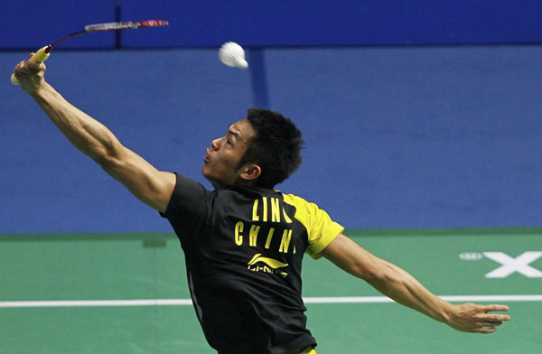 Chinese 'grand slam' winner Lin Dan beats teammate Chen Long 2-0 in a badminton showpiece at the Superseries men's singles final stage on Sunday, claiming his fifth China Open crown. Lin Dan overpowers teammate to win China Open