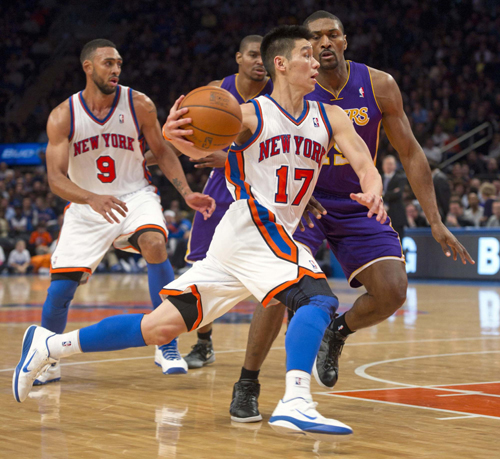 'Linsanity' outduels Lakers for Knicks' 4th win in a row