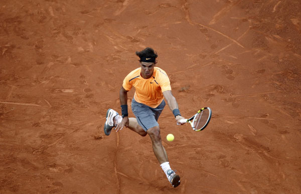 Nadal crushes Garcia-Lopez in Barcelona opener