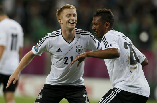 Germany thrash Greece to reach semifinals