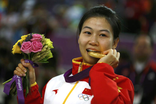 Yi wins first London Olympics gold