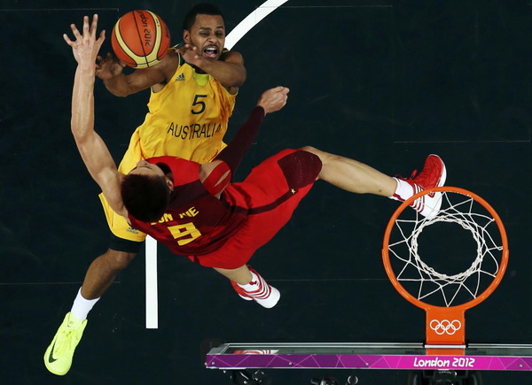 Australia beat China in men's basketball Group B