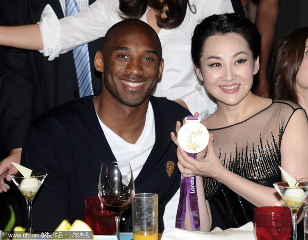 Kobe Bryant visits China for charity event