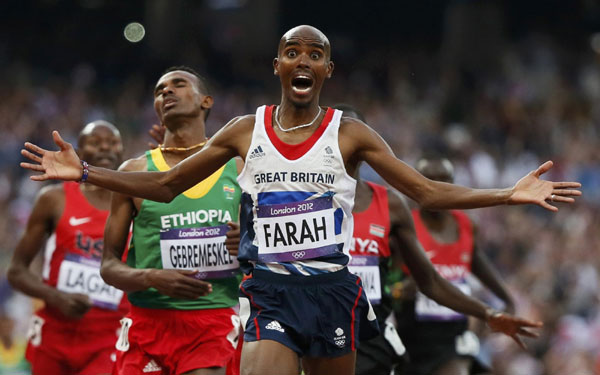 Double champion Farah eases to victory