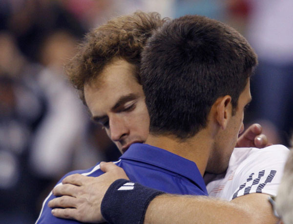 Murray fights off Djokovic to win US Open