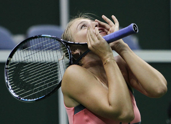 Sharapova shows off humor charisma in exhibition game