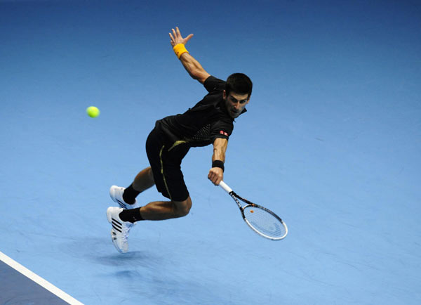 Murray, Djokovic win opening matches at ATP finals