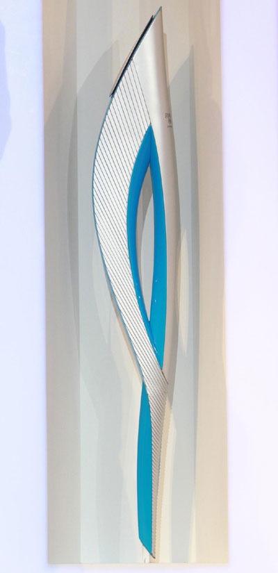 Sochi 2014 organisers unveil futuristic Olympic torch