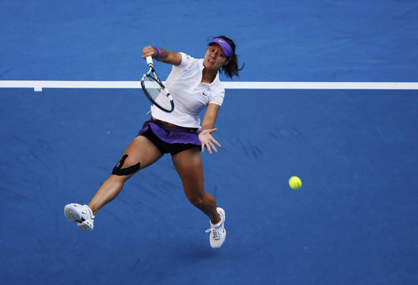Li Na reaches Australian Open quarterfinals
