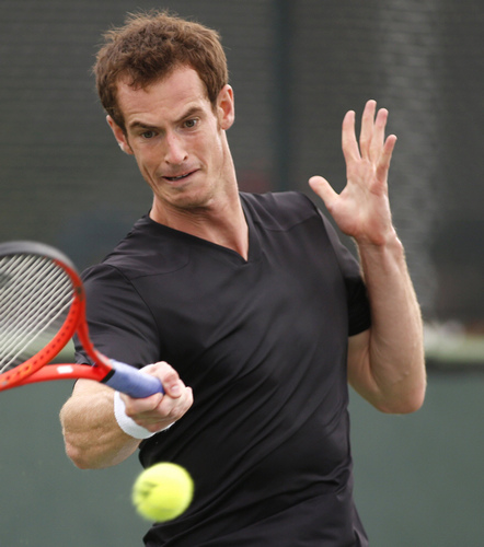Fit Murray seeks to reverse Indian Wells fortunes
