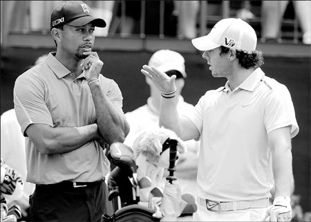 Tiger leads best to tricky Merion