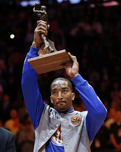 Knicks' J.R. Smith out for 3-4 months after knee surgery