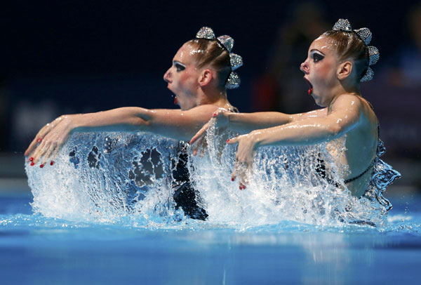 Russia wins another gold in synchro swimming