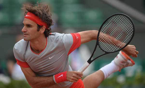Federer knocked out of French Open