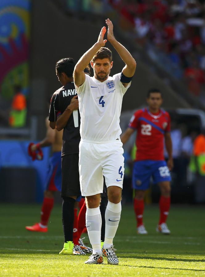 Steven Gerrard retires from international football