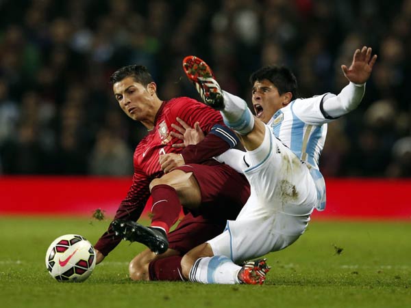 Portugal beats Argentina 1-0 with injury-time goal