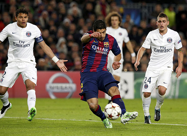 Neymar rocket helps Barca secure top spot