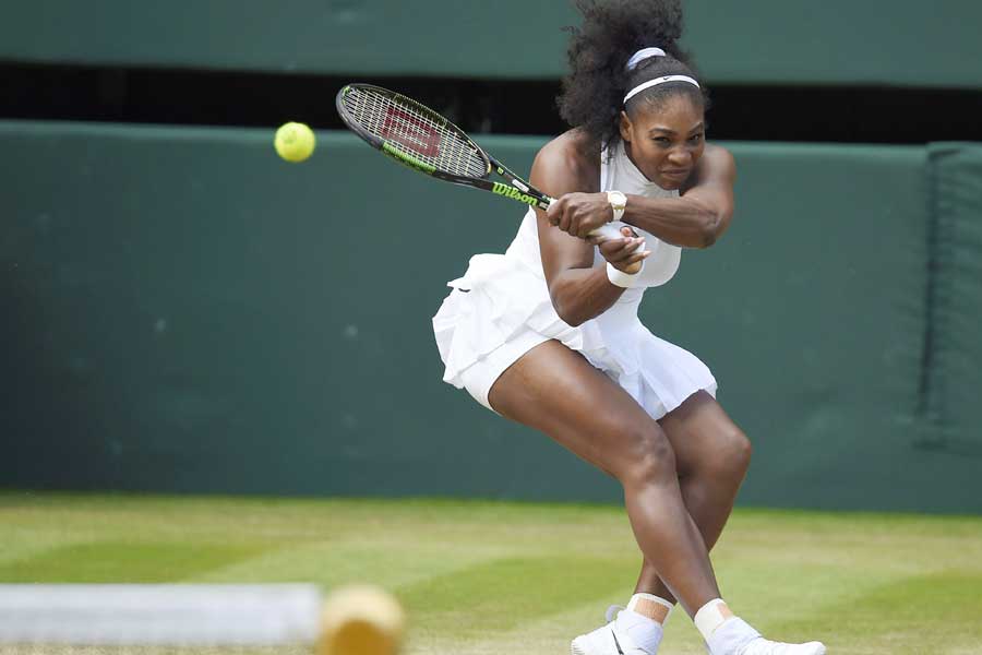 Serena batters Pavlyuchenkova to join Venus in semis