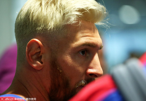 Lionel Messi makes fashion statement, goes platinum blonde