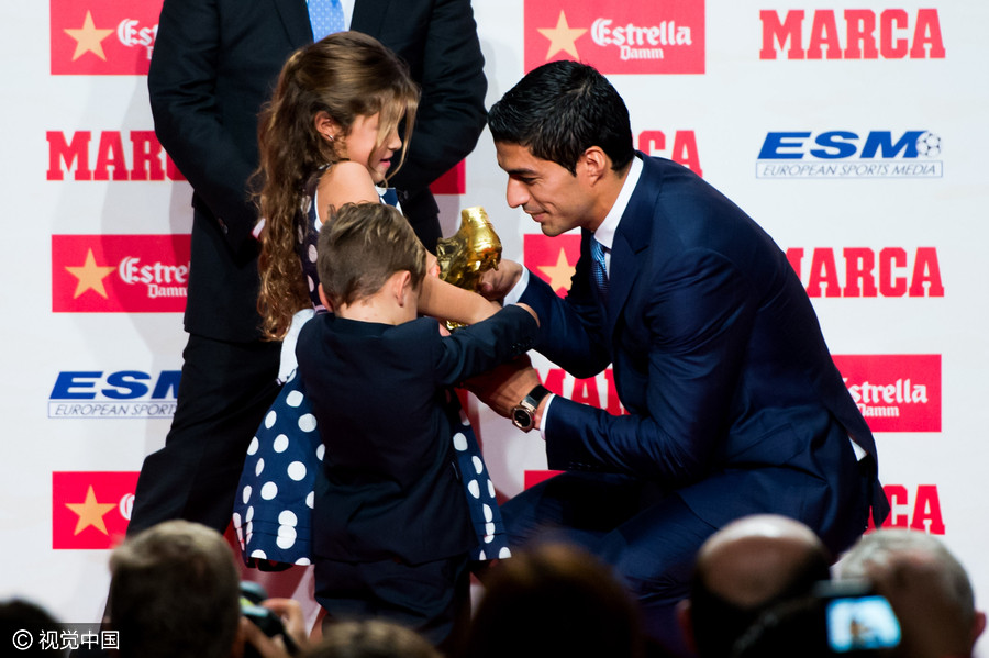 Best foot forward: Suarez receives Golden Shoe