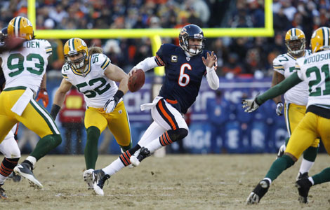 Bears coach blasts injured Cutler's critics