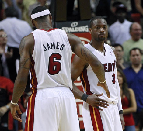 LeBron gets 41, and Heat top Pacers 117-112