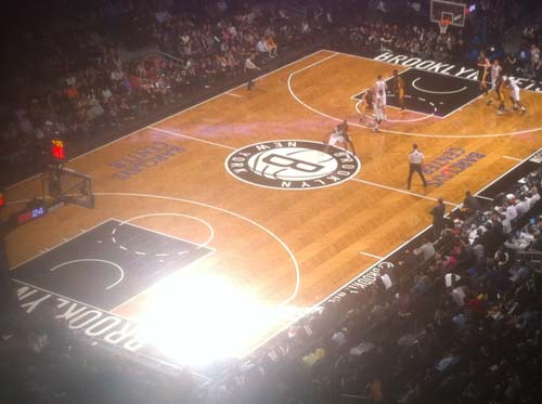 Lakers blow huge lead before holding off Nets