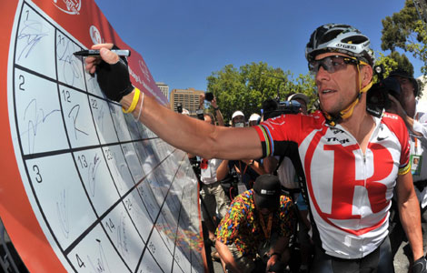 Armstrong ends international cycling career