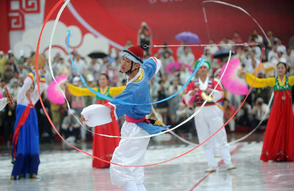 3rd Chengdu Intangible Cultural Heritage Festival opens in China's Sichuan