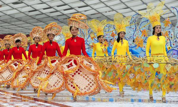 3rd Chengdu Intangible Cultural Heritage Festival opens in China's Sichuan