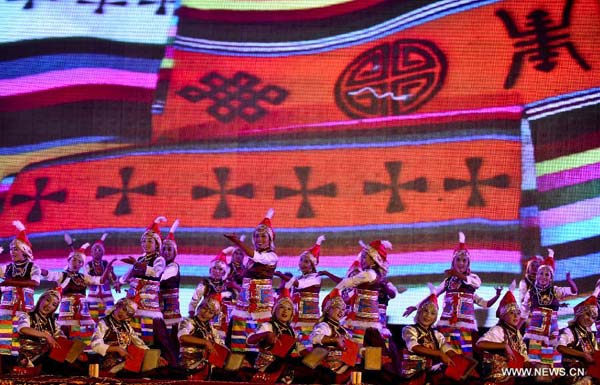 2012 Tibet Yarlung Cultrual Festival opens