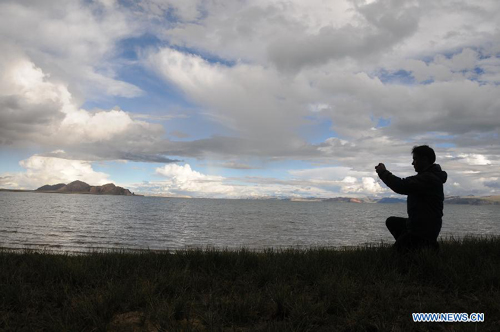Landscape of Zhari Namco Lake in Tibet