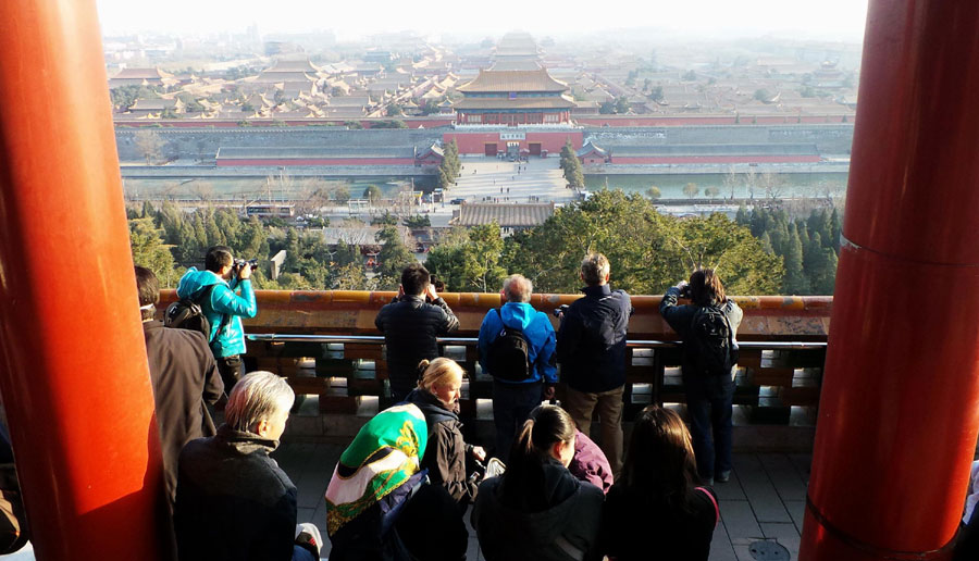 Capital launches 'Beijing axis' tourism brand
