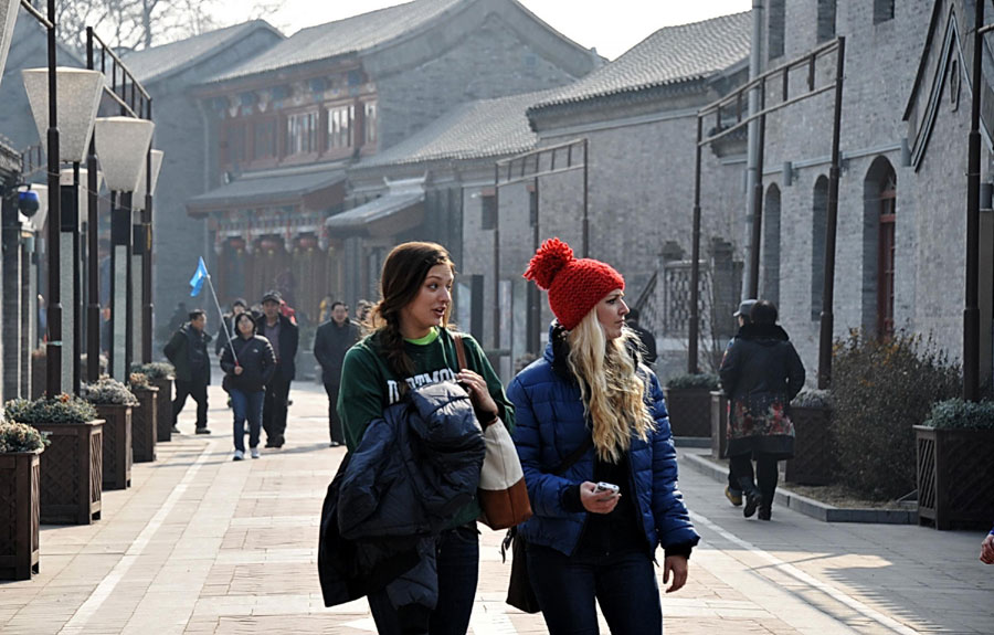 Capital launches 'Beijing axis' tourism brand