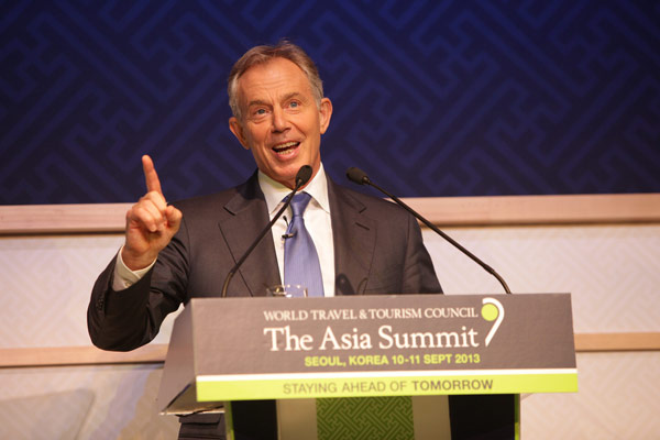 Tony Blair: China’s growing middle class, new drives to world’s tourism