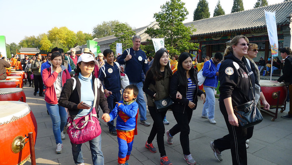 Walking event held for Beijing int'l community