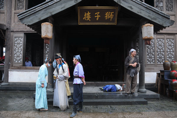 Visitors enter magic world of movies in Zhejiang