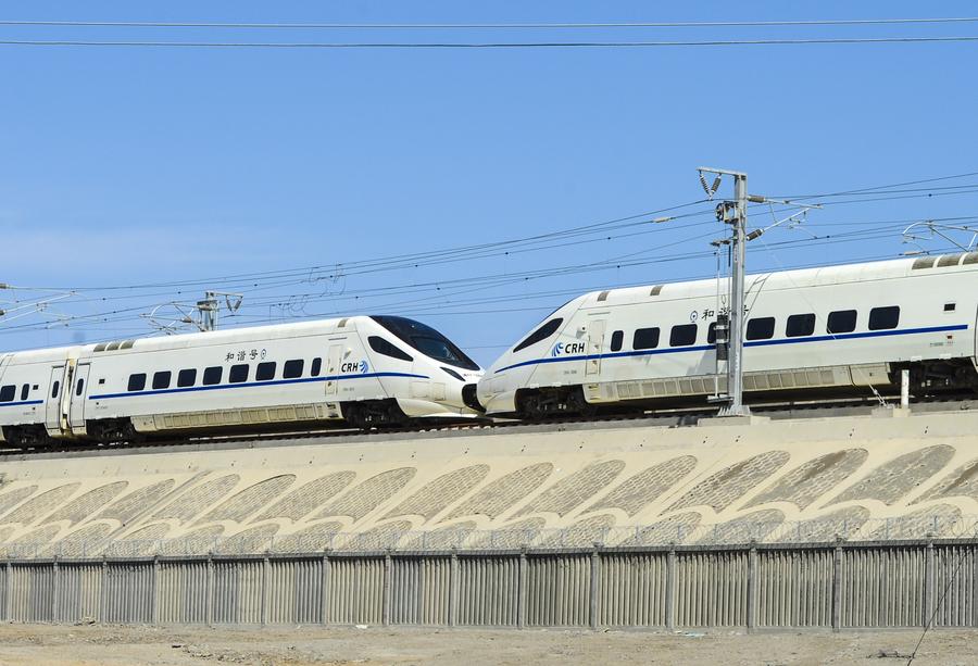 Trial run for 1st high-speed railway in Xinjiang