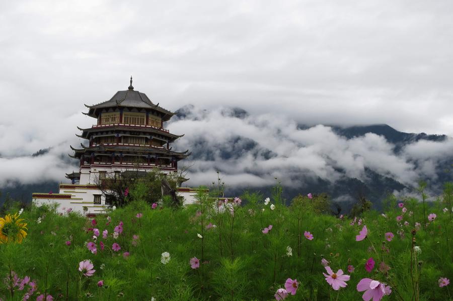Scenic Nyingchi in Tibet