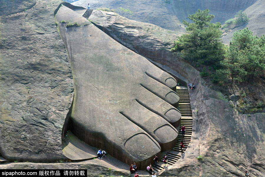 World's largest reclining Buddha statue in Jiangxi