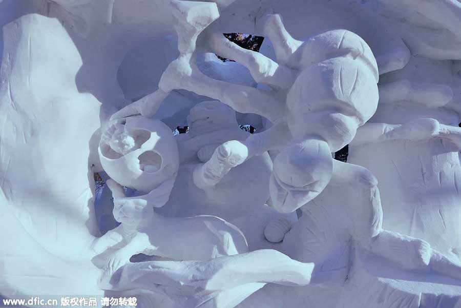 Have fun at Taiyangdao Snow Sculpture Expo