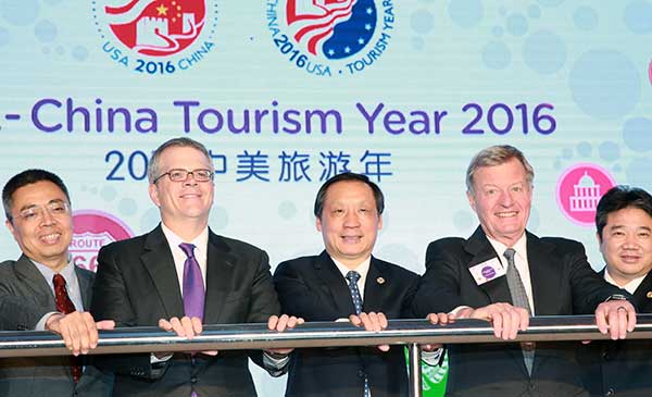 Tourism year kicked off by Washington, Beijing
