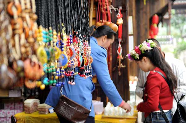 China to triple spending on tourism by 2020