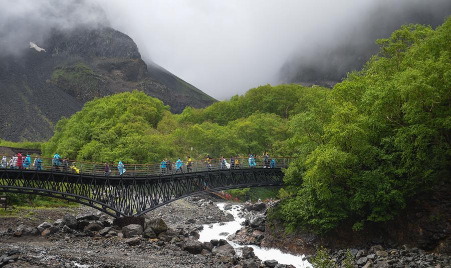 Scenic zone of Changbai Mountain receives 450,000 tourists this year